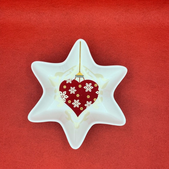 Maxwell & Williams Star Dish / Trinket Dish Bauble Collection by Claire Chilcott - Picture 1 of 4
